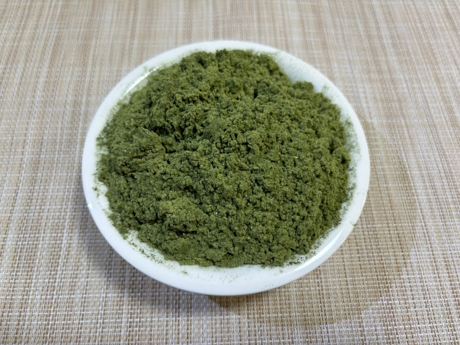 【パッケージなし】深吉野よもぎ微粉末_(1kg)_栽培期間中農薬不使用・有機質肥料栽培